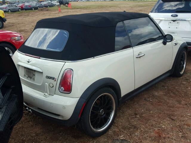 WMWRH33576TK58951 - 2006 MINI COOPER S WHITE photo 4