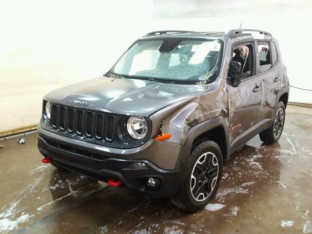 ZACCJBCT7GPD55439 - 2016 JEEP RENEGADE T GRAY photo 2