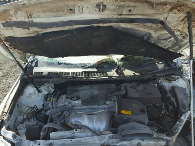 4T1BF1FK3FU474592 - 2015 TOYOTA CAMRY WHITE photo 7