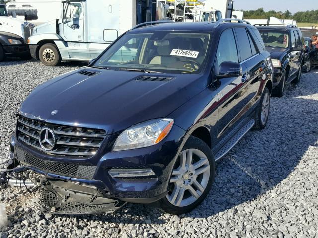 4JGDA5JB2FA449917 - 2015 MERCEDES-BENZ ML BLUE photo 2