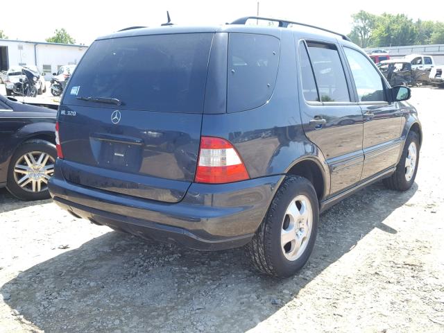 4JGAB54E93A399325 - 2003 MERCEDES-BENZ ML 320 BLUE photo 4