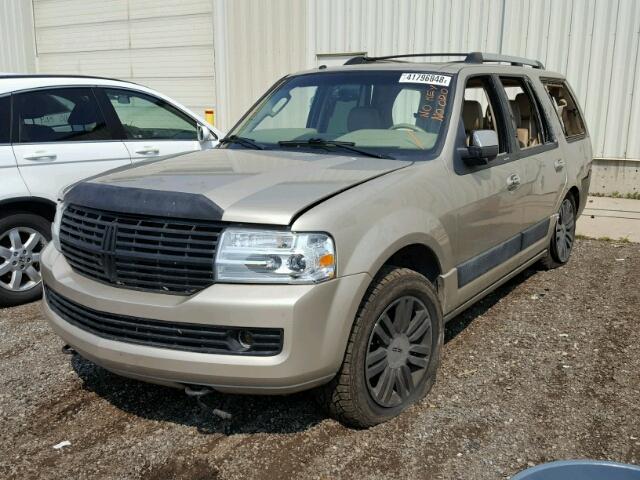 5LMFU28557LJ24860 - 2007 LINCOLN NAVIGATOR GOLD photo 2