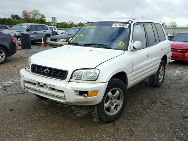 JT3GP10V5X7047798 - 1999 TOYOTA RAV4 WHITE photo 2