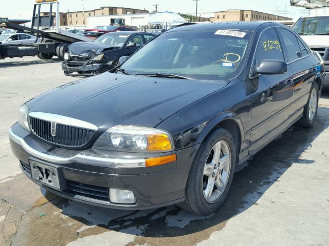 1LNHM87A62Y714431 - 2002 LINCOLN LS შავი ფოტო 2