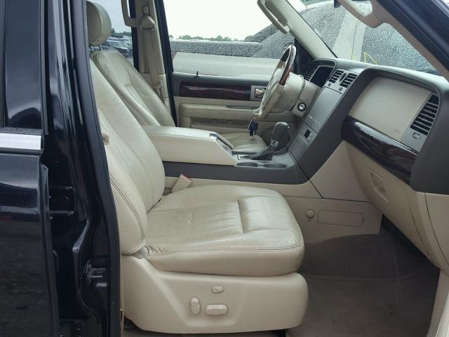 5LMFU27R14LJ01544 - 2004 LINCOLN NAVIGATOR შავი ფოტო 5