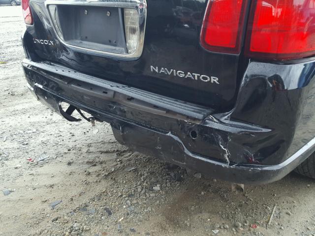 5LMFU27R14LJ01544 - 2004 LINCOLN NAVIGATOR შავი ფოტო 9