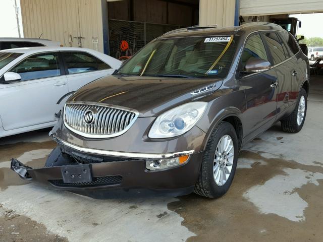 5GAKRBED9BJ372988 - 2011 BUICK ENCLAVE CX BROWN photo 2