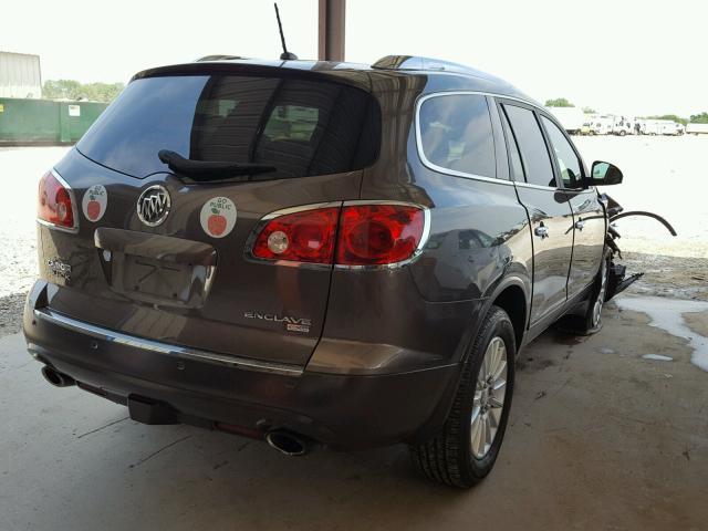 5GAKRBED9BJ372988 - 2011 BUICK ENCLAVE CX BROWN photo 4
