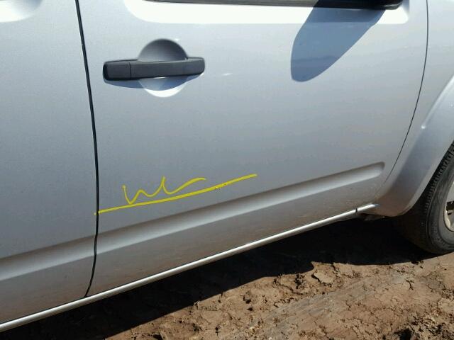 1N6AD0ER5CC418862 - 2012 NISSAN FRONTIER SILVER photo 9