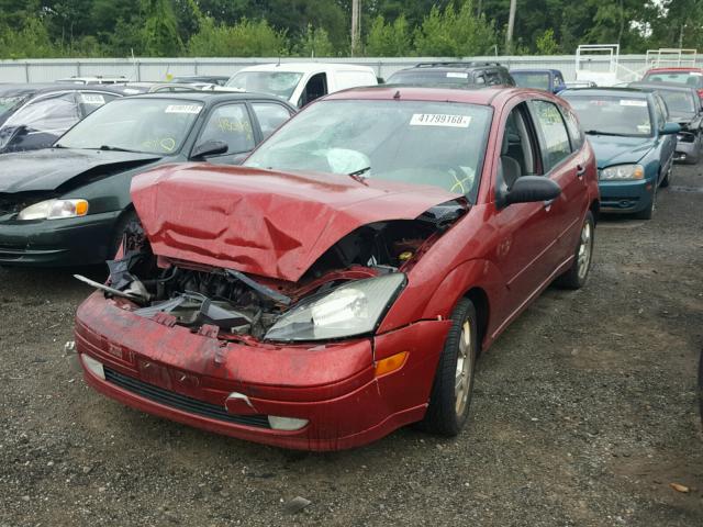 3FAHP37Z33R183960 - 2003 FORD FOCUS ZX5 RED photo 2
