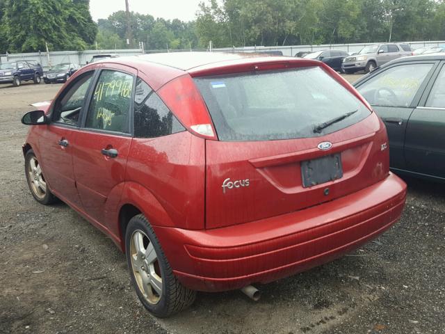 3FAHP37Z33R183960 - 2003 FORD FOCUS ZX5 RED photo 3