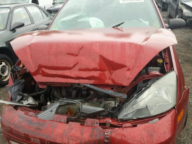 3FAHP37Z33R183960 - 2003 FORD FOCUS ZX5 RED photo 9