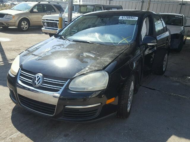 3VWJM71K88M048322 - 2008 VOLKSWAGEN JETTA S BLACK photo 2