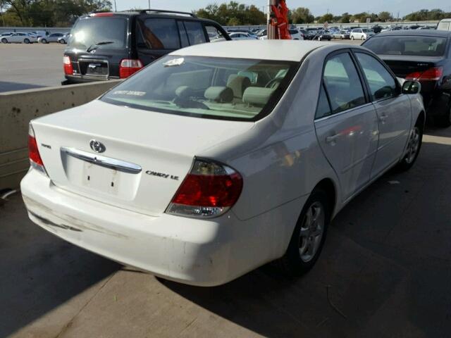 4T1BE32K35U627345 - 2005 TOYOTA CAMRY LE WHITE photo 4