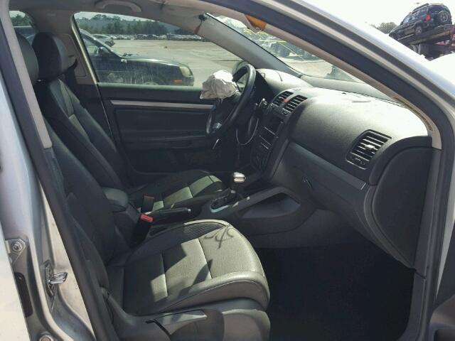 3VWRM71K58M056008 - 2008 VOLKSWAGEN JETTA SE 银色 照片 5