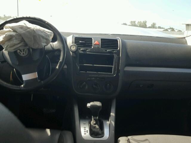 3VWRM71K58M056008 - 2008 VOLKSWAGEN JETTA SE 银色 照片 9