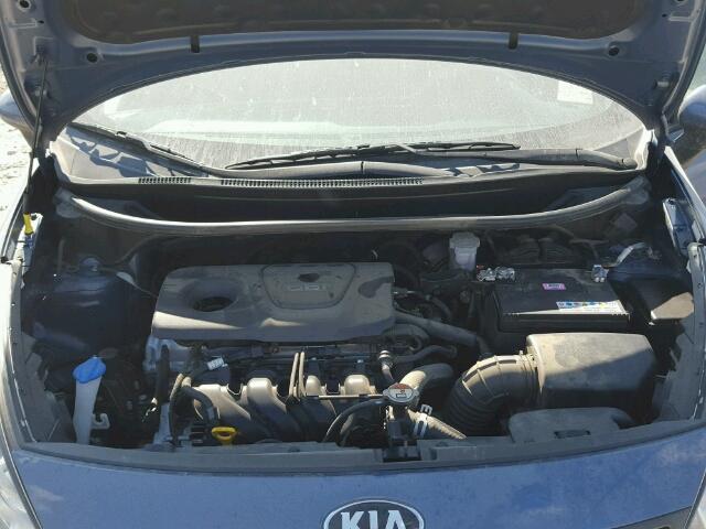 KNADM5A35G6666058 - 2016 KIA RIO LX BLUE photo 7