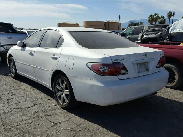 JTHBF30G425023419 - 2002 LEXUS ES WHITE photo 3