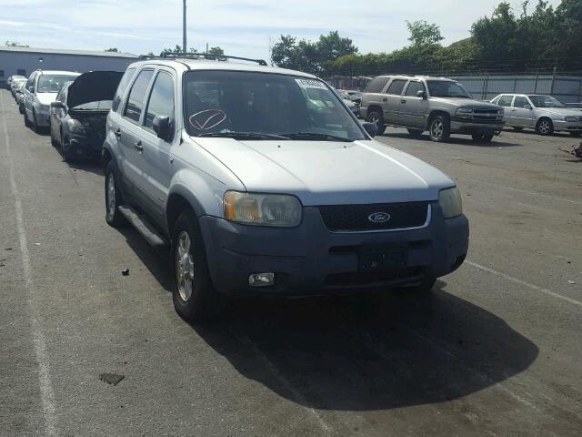 1FMYU04142KA65673 - 2002 FORD ESCAPE XLT SILVER photo 1