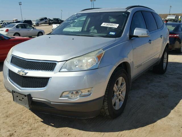 1GNER23D19S148009 - 2009 CHEVROLET TRAVERSE SILVER photo 2