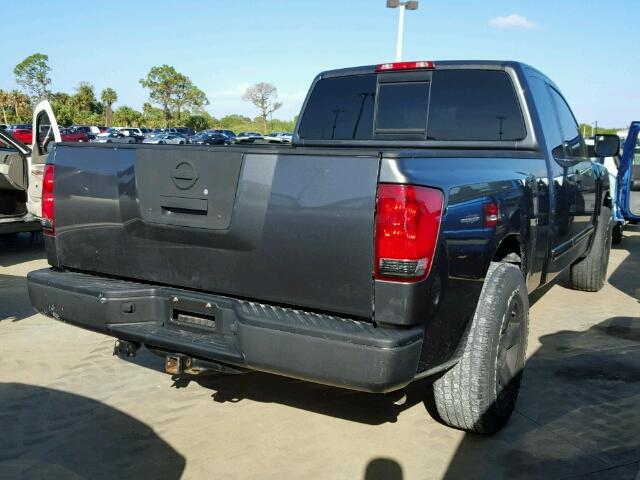 1N6BA06A56N553029 - 2006 NISSAN TITAN GRAY photo 4