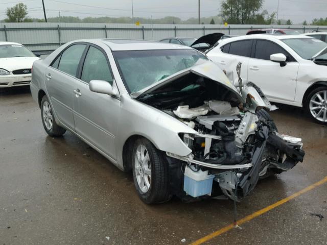 4T1BF30K15U597553 - 2005 TOYOTA CAMRY SILVER photo 1