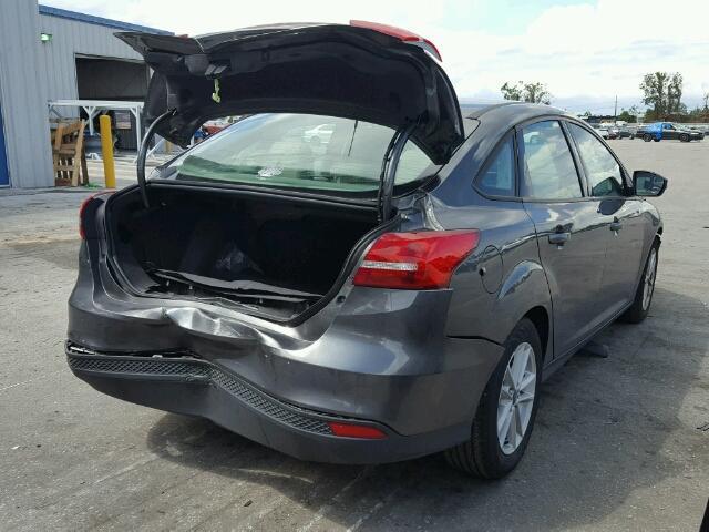 1FADP3F20GL397442 - 2016 FORD FOCUS SE GRAY photo 4