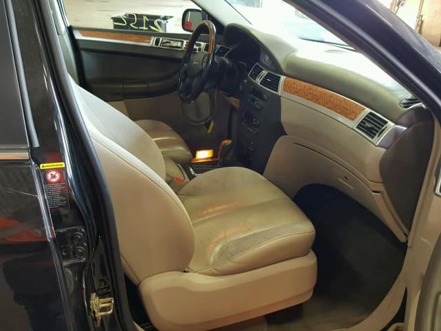 2C8GF78445R323668 - 2005 CHRYSLER PACIFICA L შავი ფოტო 5