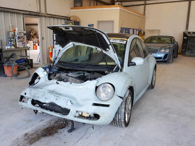 3VWPG3AG6AM035497 - 2010 VOLKSWAGEN NEW BEETLE TURQUOISE photo 2