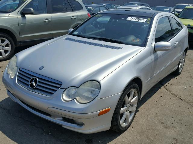 WDBRN64J34A639759 - 2004 MERCEDES-BENZ C 320 SPOR SILVER photo 2