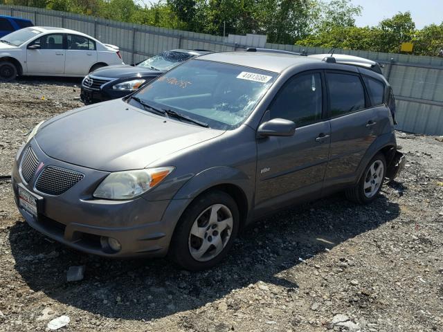 5Y2SL63805Z476045 - 2005 PONTIAC VIBE GRAY photo 2