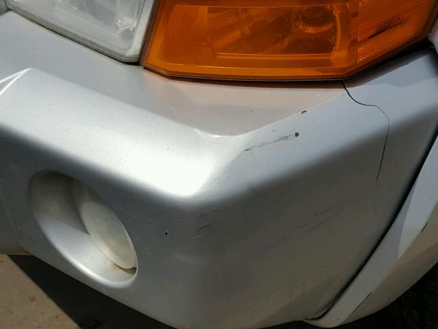 1J8HG48NX6C213706 - 2006 JEEP COMMANDER 银色 照片 9