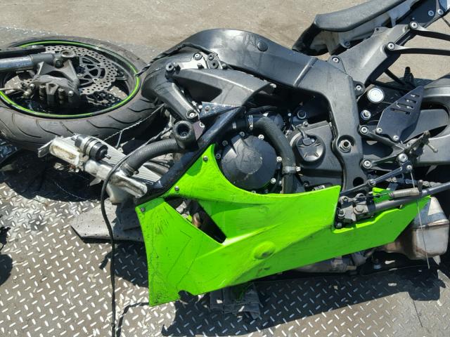 JKAZX4R13BA026783 - 2011 KAWASAKI ZX600 R GREEN photo 7