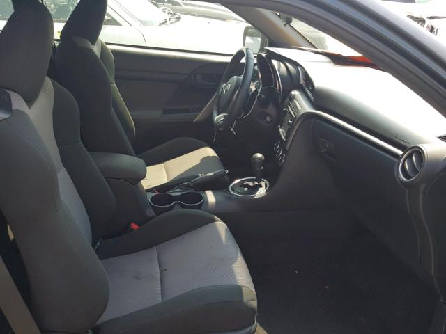 JTKJF5C72F3095301 - 2015 TOYOTA SCION TC 灰色 照片 5
