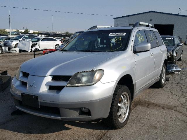 JA4LZ41G03U063791 - 2003 MITSUBISHI OUTLANDER SILVER photo 2