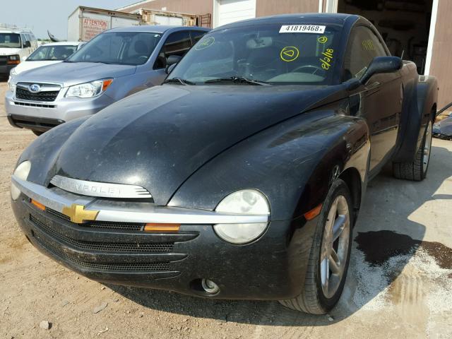 1GCES14P03B102954 - 2003 CHEVROLET SSR 黑色 照片 2