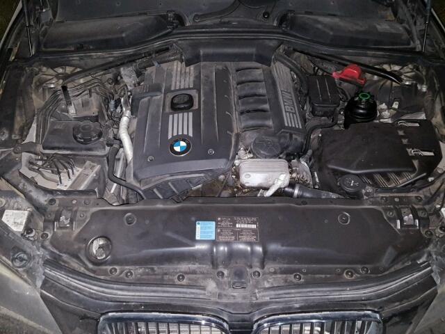 WBANU5C59AC128538 - 2010 BMW 528 BLACK photo 7