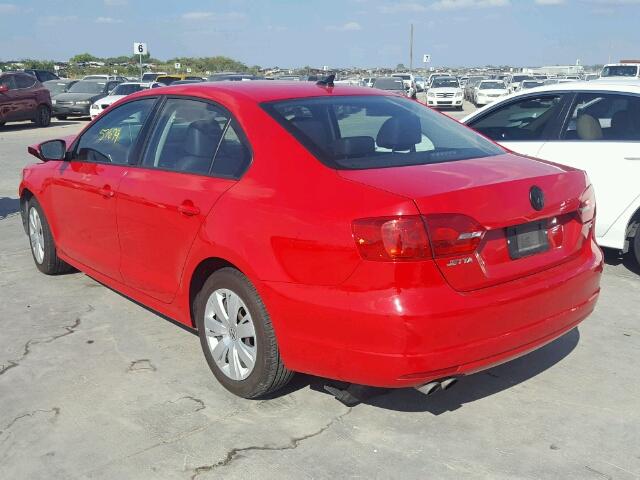 3VWD17AJ9EM401563 - 2014 VOLKSWAGEN JETTA SE RED photo 3