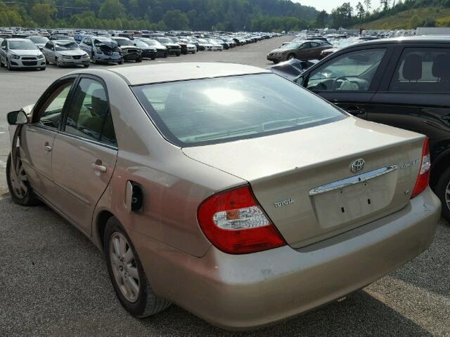 4T1BF30K34U579179 - 2004 TOYOTA CAMRY GOLD photo 3