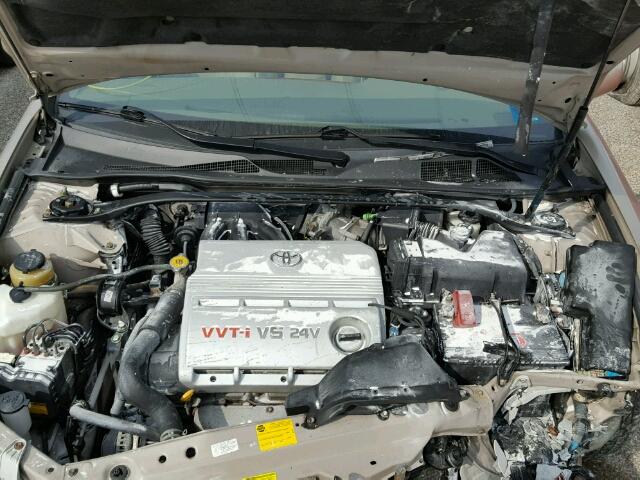 4T1BF30K34U579179 - 2004 TOYOTA CAMRY GOLD photo 7