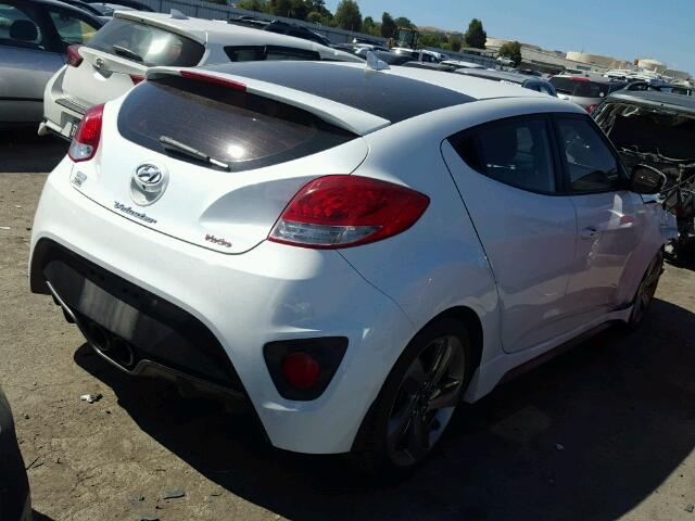 KMHTC6AE0FU244567 - 2015 HYUNDAI VELOSTER T WHITE photo 4