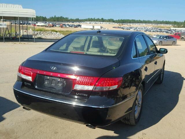 KMHFC46FX8A282069 - 2008 HYUNDAI AZERA BLACK photo 4