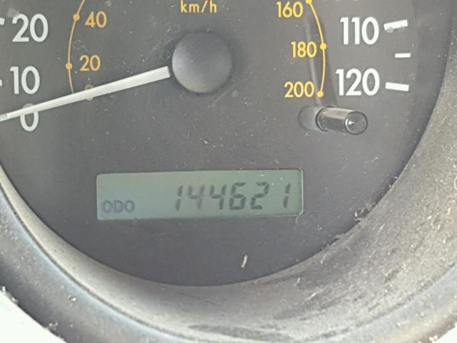 KL1TJ62604B183500 - 2004 CHEVROLET AVEO LS BLACK photo 8