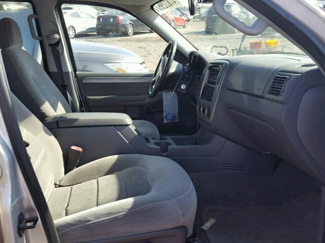 1FMZU73K44UA73349 - 2004 FORD EXPLORER X SILVER photo 5