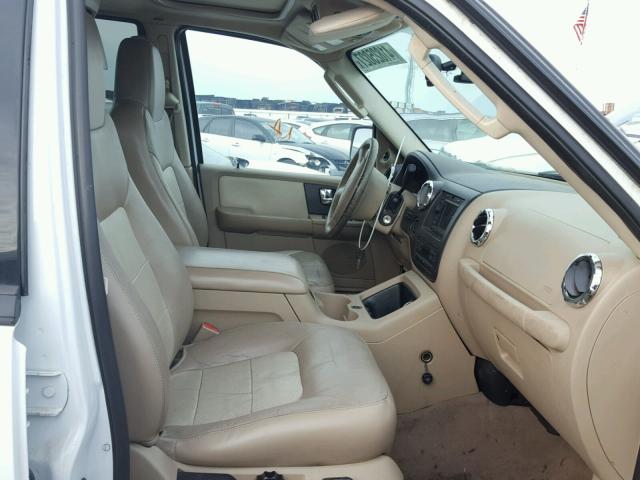 1FMFU18575LA32790 - 2005 FORD EXPEDITION TWO TONE photo 5