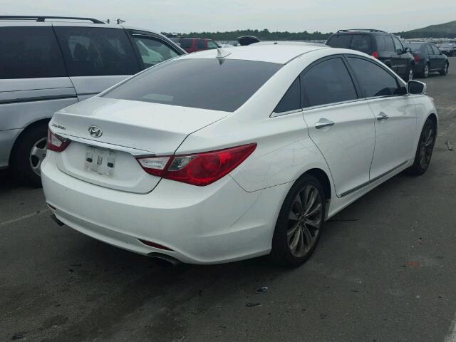 5NPEC4AC6BH196688 - 2011 HYUNDAI SONATA SE WHITE photo 4