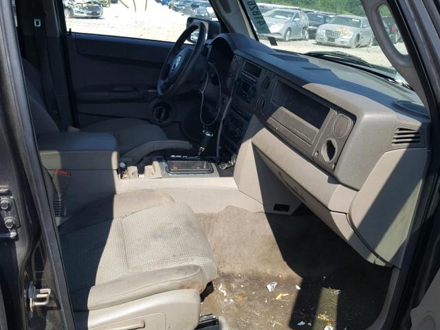 1J8HG48K16C273556 - 2006 JEEP COMMANDER CHARCOAL photo 5