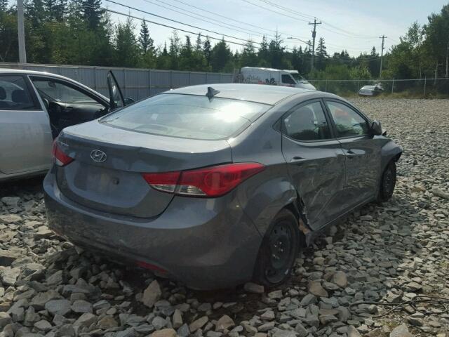 5NPDH4AE5DH356948 - 2013 HYUNDAI ELANTRA GL GRAY photo 4