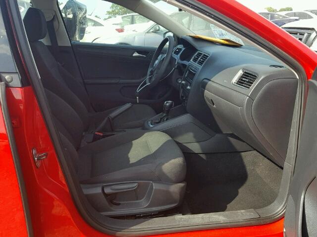 3VW2K7AJ1DM209766 - 2013 VOLKSWAGEN JETTA BASE RED photo 5