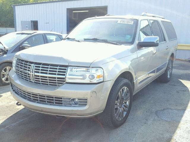 5LMFL27587LJ20791 - 2007 LINCOLN NAVIGATOR GOLD photo 2